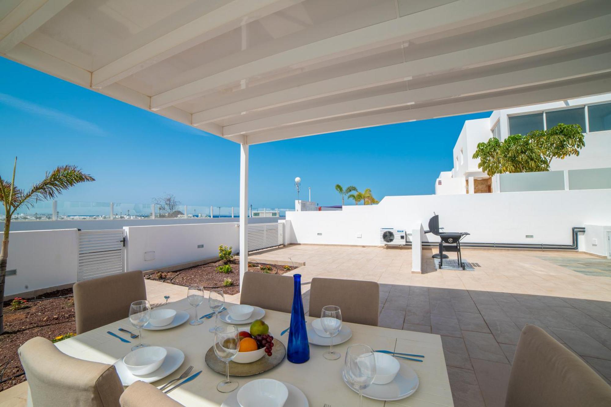 Villa Ocean Wave - Sea Views - Private Pool Плая Бланка Екстериор снимка